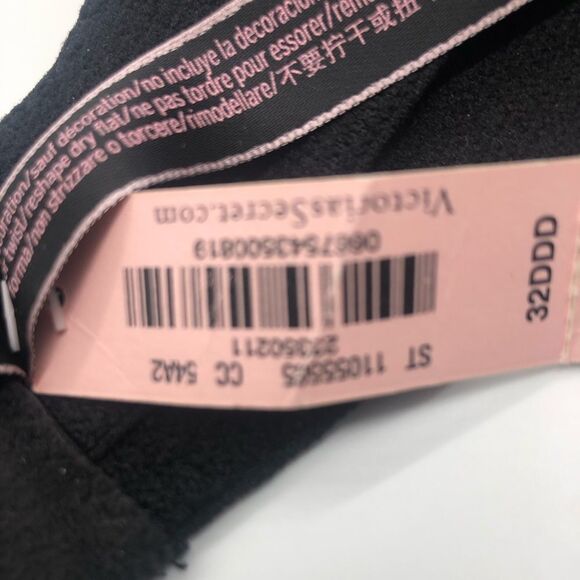 Victoria Secret  Bra NWT - Picture 3 of 3